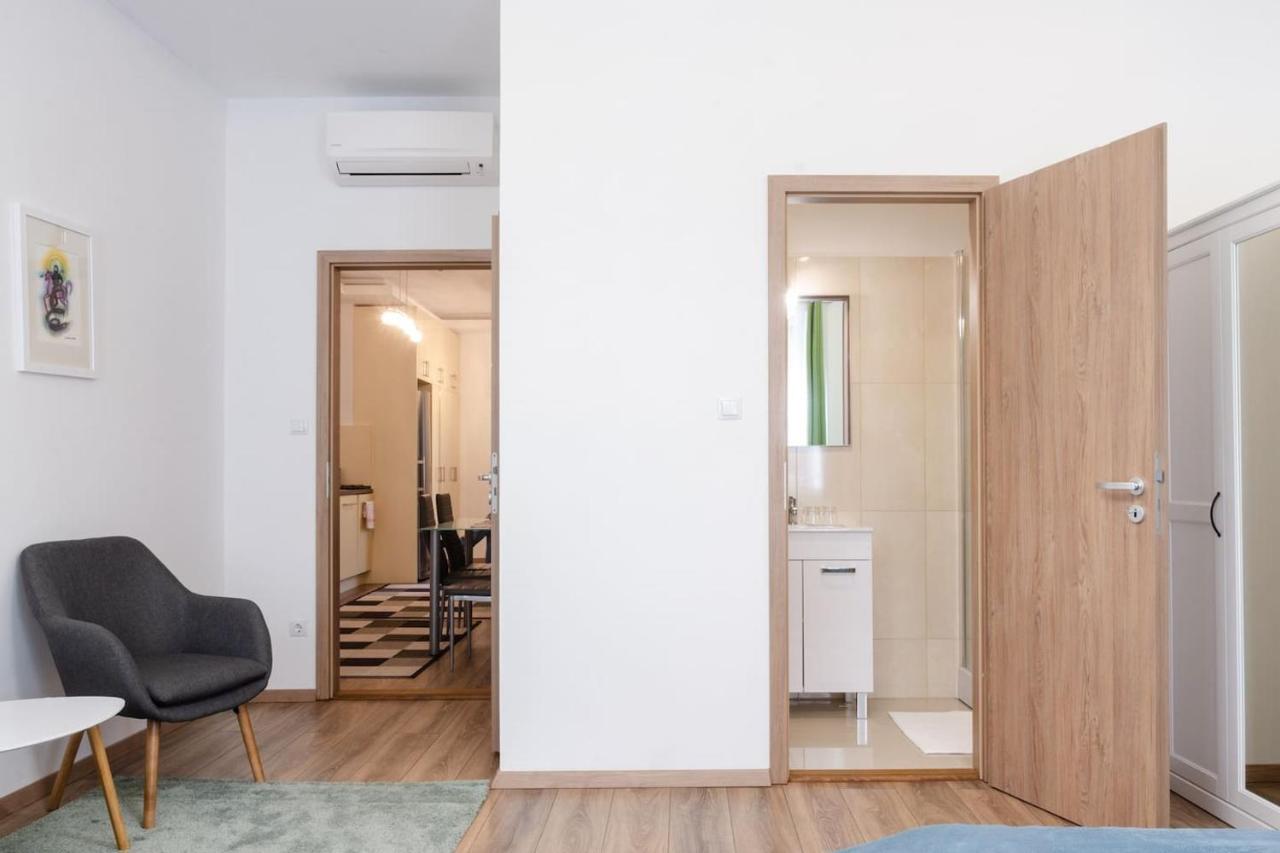 3 En Suit Bedroom Flat In The Main Centre For 6Ppl, 3Bdr,3Bthr,Ac Budapest Ngoại thất bức ảnh