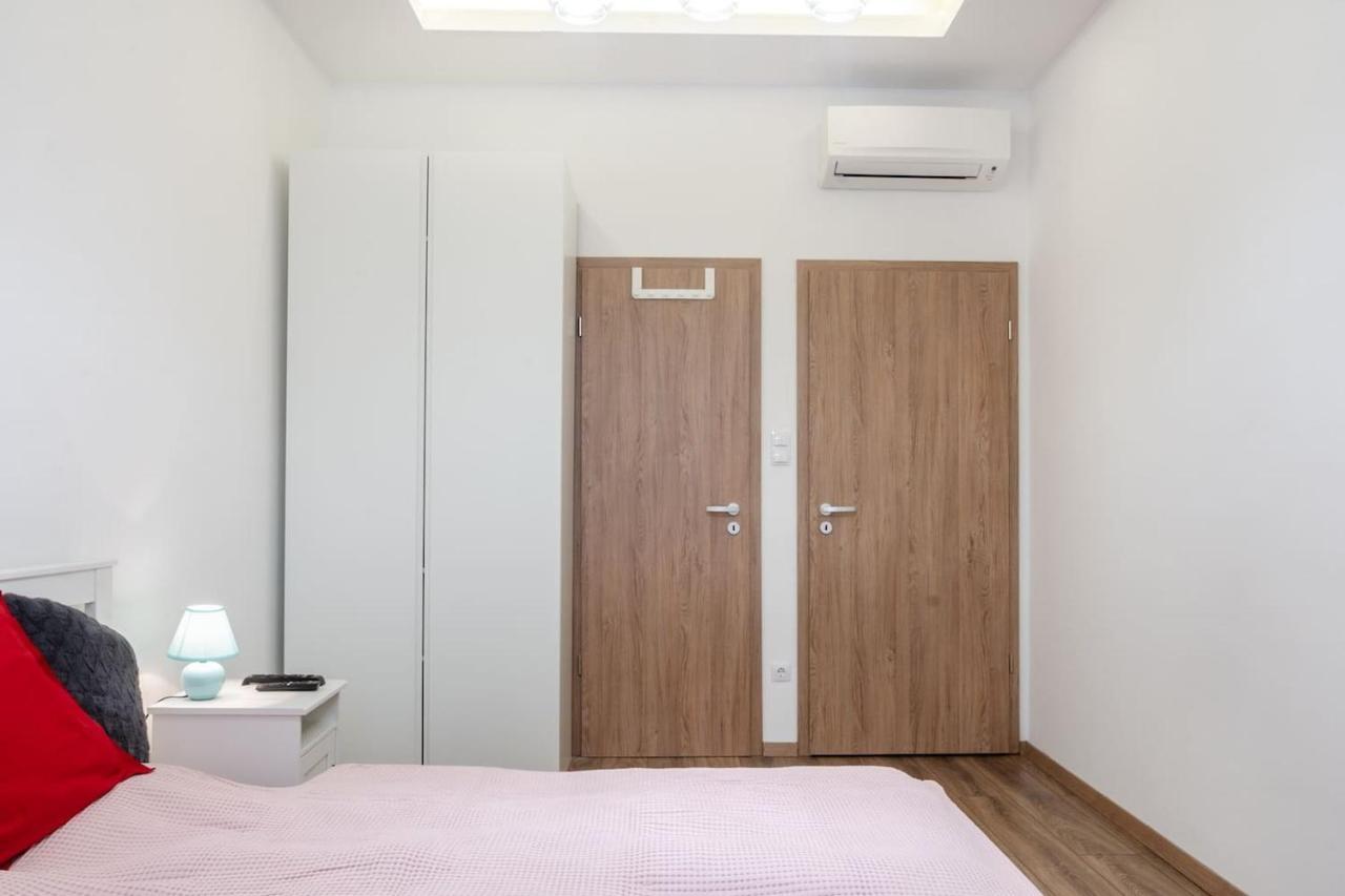 3 En Suit Bedroom Flat In The Main Centre For 6Ppl, 3Bdr,3Bthr,Ac Budapest Ngoại thất bức ảnh
