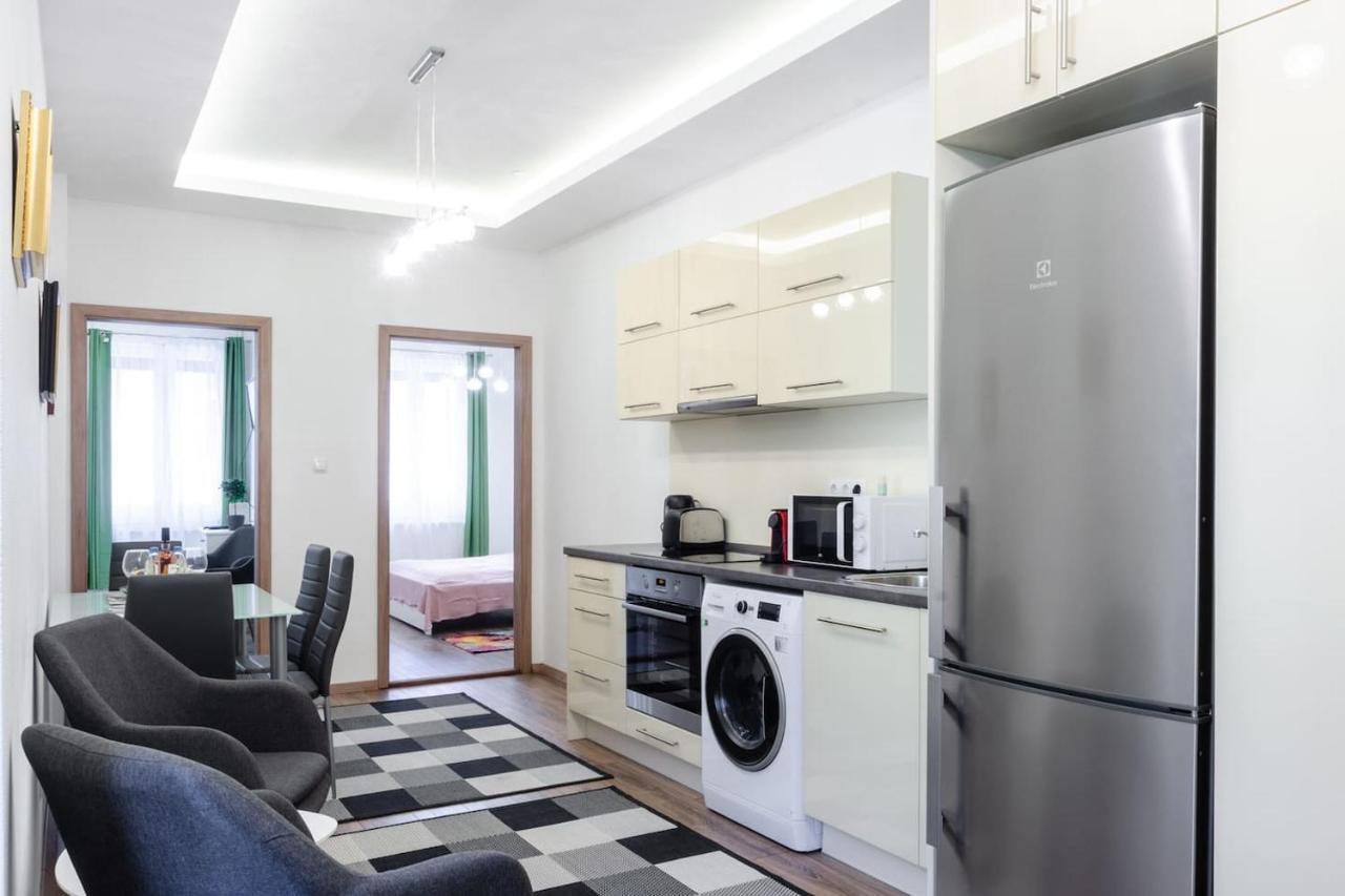 3 En Suit Bedroom Flat In The Main Centre For 6Ppl, 3Bdr,3Bthr,Ac Budapest Ngoại thất bức ảnh