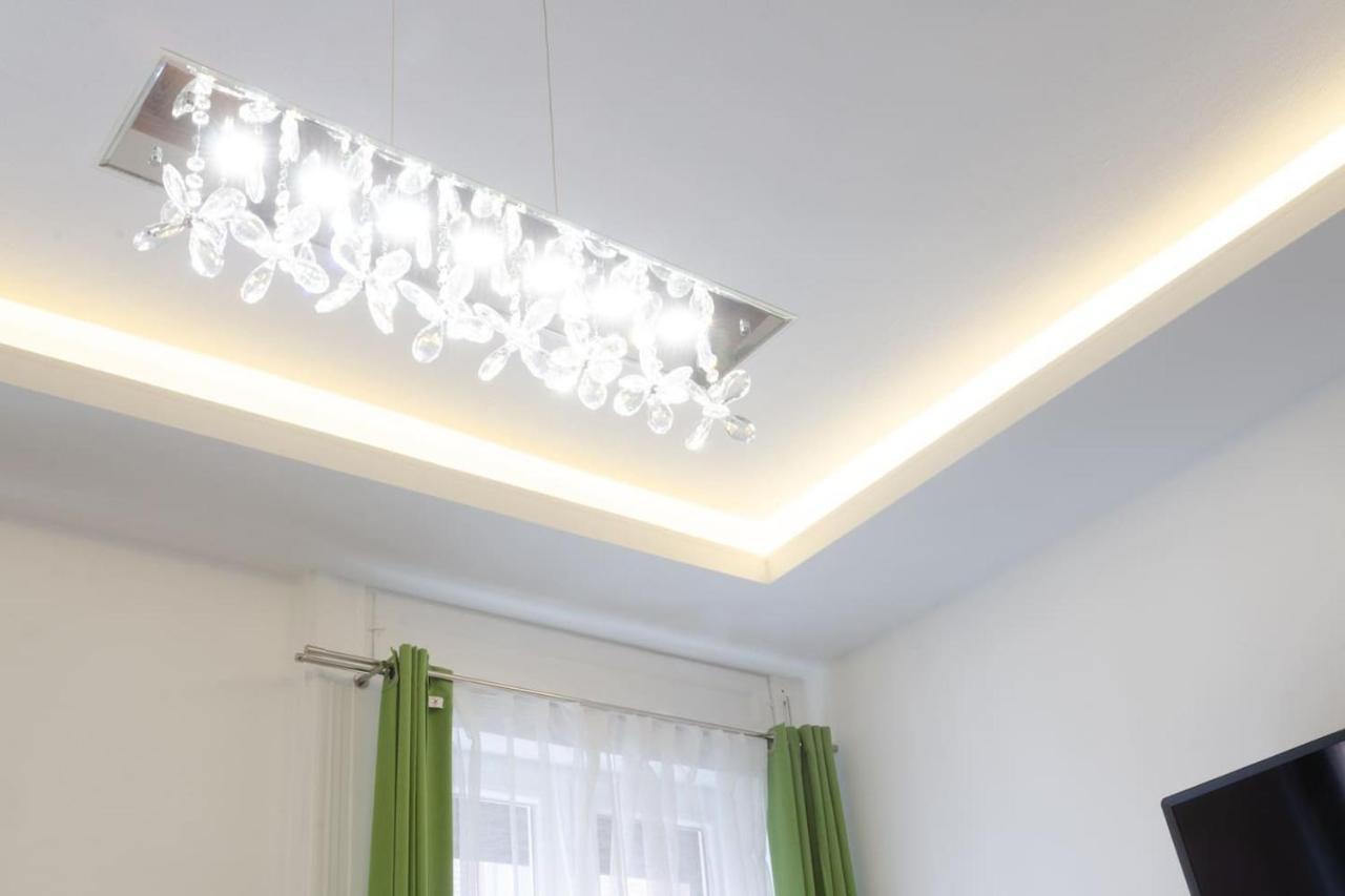 3 En Suit Bedroom Flat In The Main Centre For 6Ppl, 3Bdr,3Bthr,Ac Budapest Ngoại thất bức ảnh
