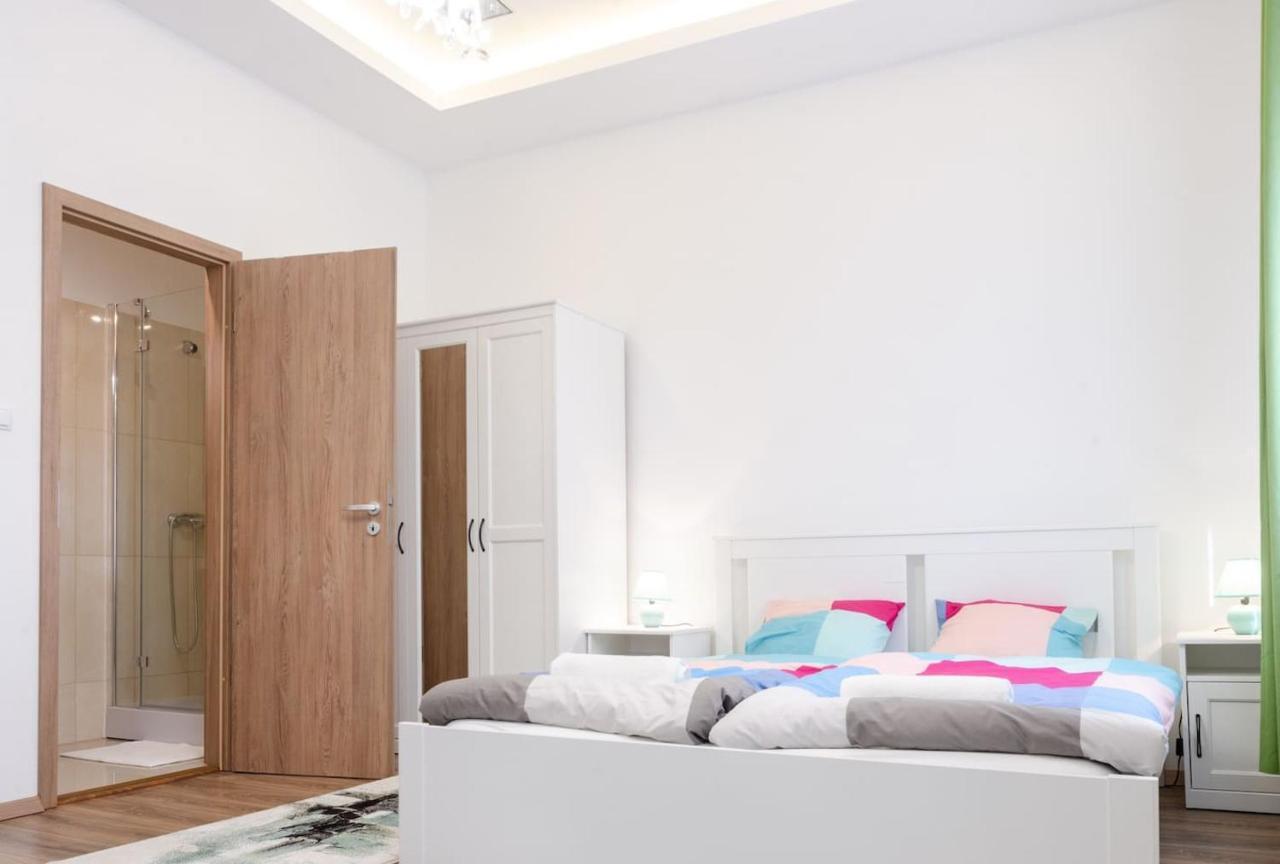 3 En Suit Bedroom Flat In The Main Centre For 6Ppl, 3Bdr,3Bthr,Ac Budapest Ngoại thất bức ảnh