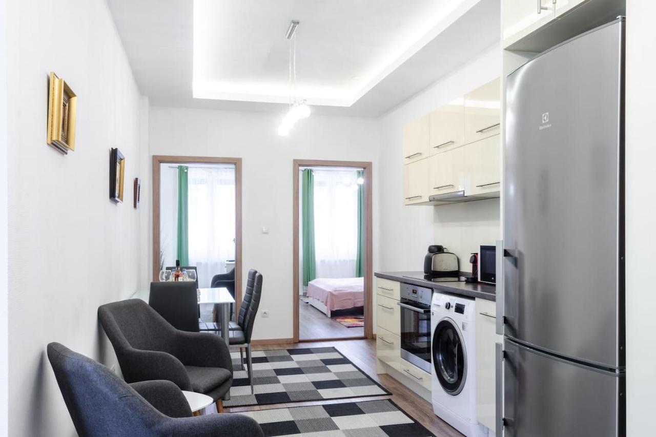 3 En Suit Bedroom Flat In The Main Centre For 6Ppl, 3Bdr,3Bthr,Ac Budapest Ngoại thất bức ảnh