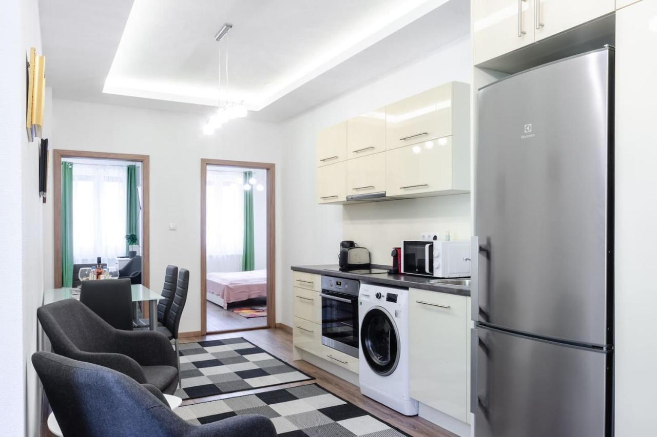 3 En Suit Bedroom Flat In The Main Centre For 6Ppl, 3Bdr,3Bthr,Ac Budapest Ngoại thất bức ảnh