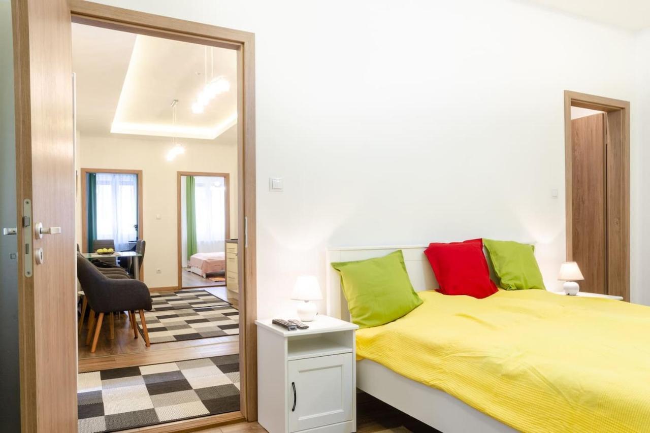 3 En Suit Bedroom Flat In The Main Centre For 6Ppl, 3Bdr,3Bthr,Ac Budapest Ngoại thất bức ảnh